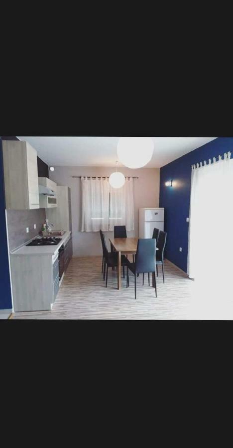 Apartments Laura I Angelina Tribalj Εξωτερικό φωτογραφία